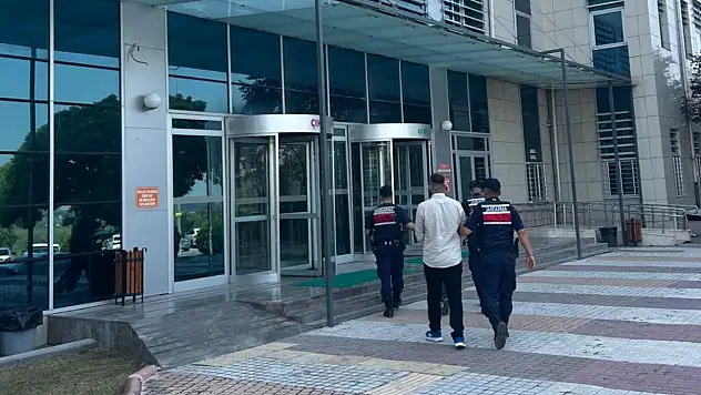 Adana'da kına merasiminde havaya ateş açıldı: 2 şüpheli gözaltında!