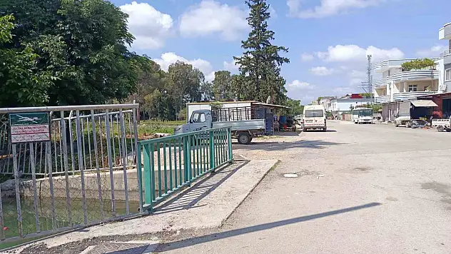 Adana'da korkunç kavga: Bir kişi olay yerinde hayatını kaybetti