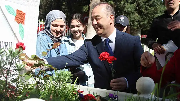 Polis Teşkilatı 181. kuruluş yılında şehitleri unutmadı