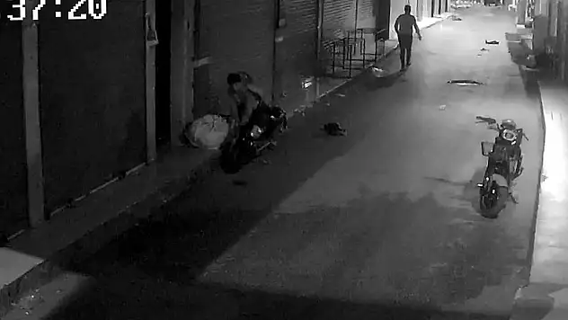 Adana'da sokak sokak gezdiler, bisiklet ve motosiklet çaldılar!