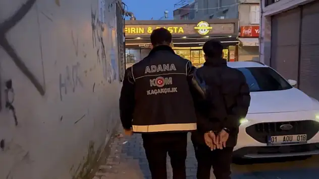 Adana'da suç örgütü propagandası yapan şahıslara operasyon!