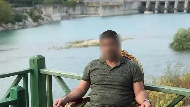 Adana'da torbacı olduğu öne sürülen şahıs canlı yayında intihar etti