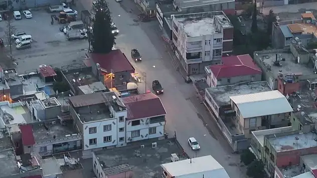 Adana'da torbacılara şafak operasyonunda 15 şüpheli gözaltında!