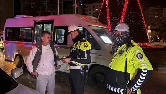 Trafikte sıkı denetim: Adana'da 60 sürücüye 495 bin TL ceza