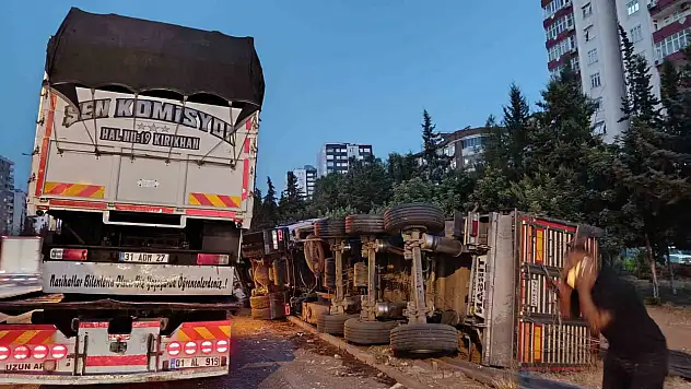 Adana'da zincirleme kaza: 3 yaralı
