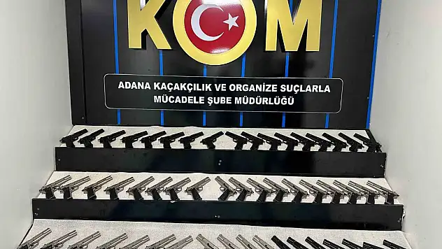 Adana'daki suç örgütlerine silah getiren 2 şüpheli tutuklandı!