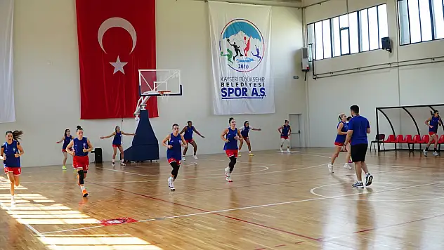 Adana Nova Basketbol Takımı, Kayseri'de kampını bir hafta uzattı