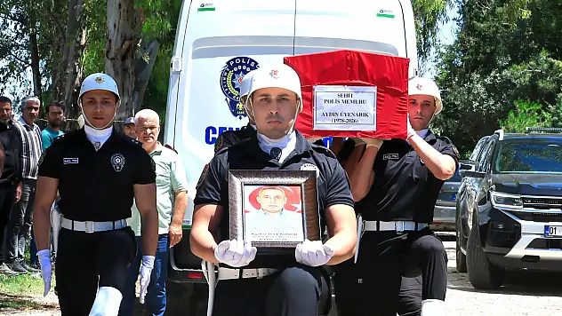 Adanalı şehit Aydın Üyenarık toprağa verildi