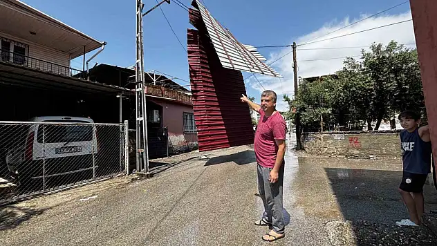 Ağustos ayında çatı uçtu, vatandaşlar o anları anlattı