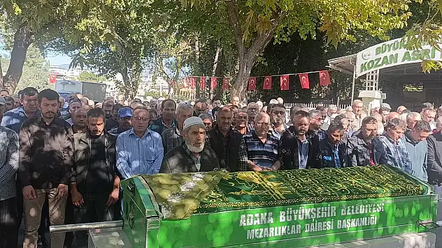 Ailesinin yanında tüfekle vurulan genç kız son yolculuğuna uğurlandı..