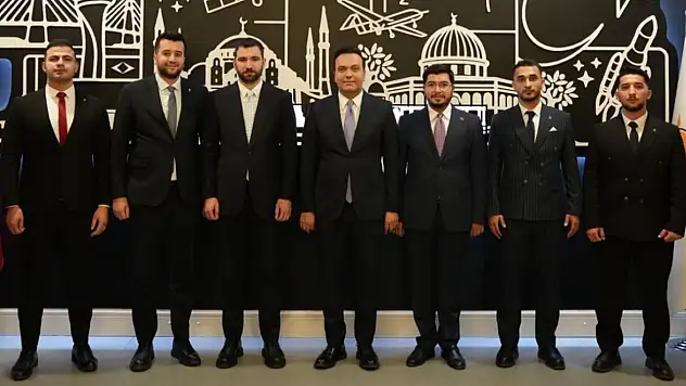 AK Parti Kayseri Gençlik Kolları'nda görev değişimi!