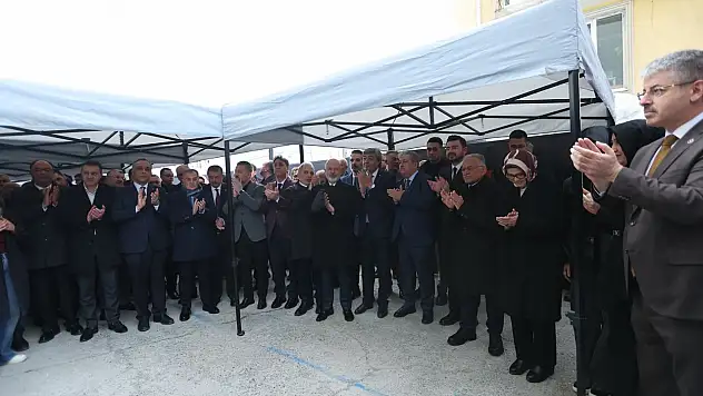 AK Parti Kayseri teşkilatı bayramlaştı