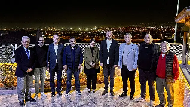 AK Parti Milletvekili Ayşe Böhürler, gazetecilerle bir araya geldi