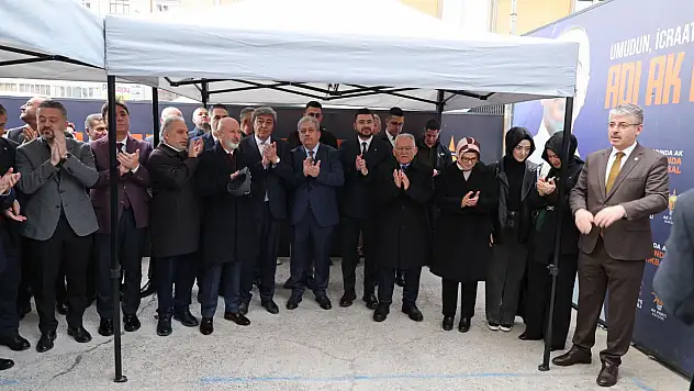 AK Parti temsilcileri Talas'ta bayramlaştı...