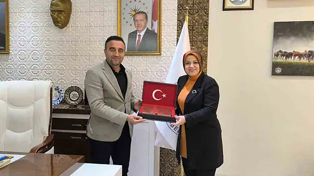 AK Partili Köseoğlu'ndan Akçadağ Belediyesi'ne ziyaret