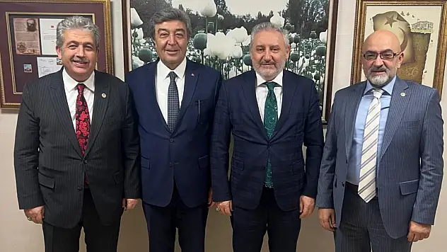 AK Partili isimlerden Ankara'da dikkat çeken ziyaret trafiği