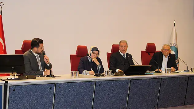 Akar: Teröristleri kazdıkları çukurlara gömdük, sırada fesih ve teslim var