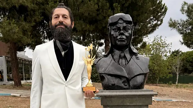 Akif Manaf Sağlık ve Barış Ödülü Sabiha Gökçen'e ithaf edildi