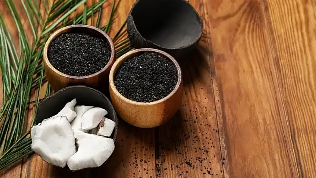 Aktif kömür: Bağırsak sağlığını sıfırlayan doğal destek