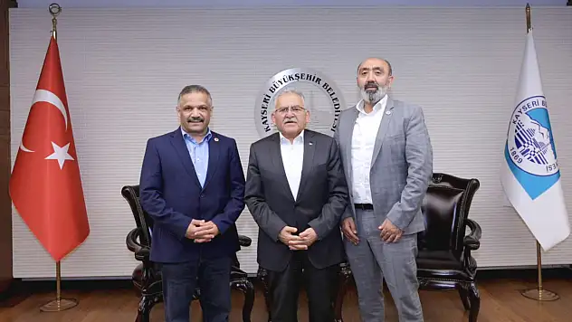 Ali Hızar'dan Başkan Memduh Büyükkılıç'a övgü: Sadece başkan değil, gönül insanı