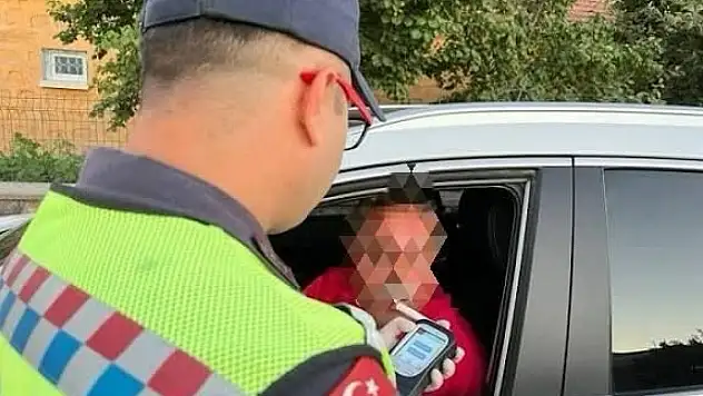 Alkollü araç kullanan sürücüye ağır ceza! Ehliyetine bakın kaç yıl el konuldu?