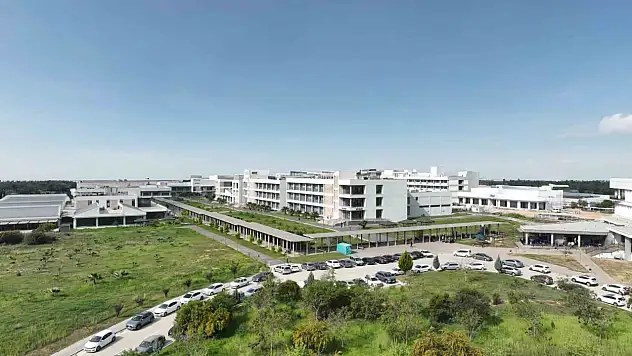 Alparslan Türkeş Üniversitesi 4 farklı alanda Türkiye'nin en iyi 20 üniversitesi arasında yer aldı!