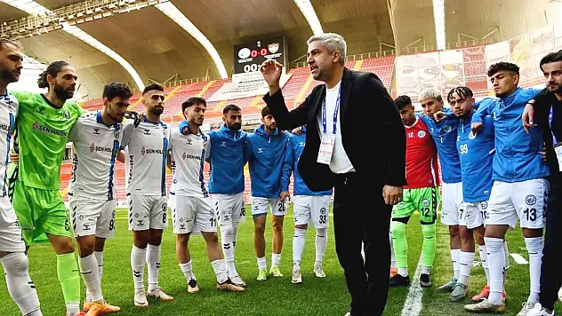 Alper Aslan alacaklarından vazgeçti: Yaşasın Adana Demirspor