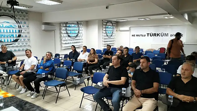 Amatör lig temsilcilerine yeni oyun kuralları eğitimi verildi