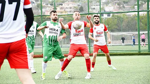 Amatör maçında 7 kırmızı kart çıktı, kazanan çıkmadı