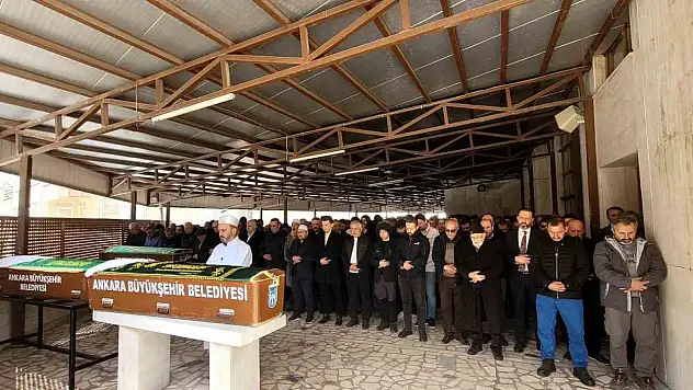 Otobüs kazasında hayatını kaybeden 4 kişi son yolculuğuna uğurlandı
