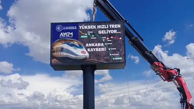 Ankara-Kayseri hızlı tren inşaatı tam gaz: Tabela dikkat çekti!