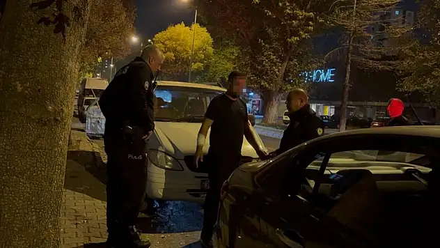 Kayseri'de annesinden para alamayan şahıs bıçakla kendine zarar vermek istedi