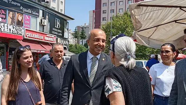 Aşkın Genç İldem Pazarı'nda vatandaş ve esnafı dinledi