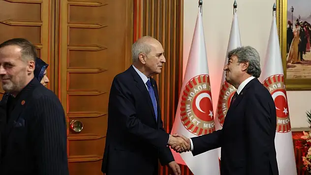 Ataş'tan dikkat çeken mesaj: 'Yeni bir siyaset anlayışı'