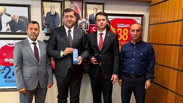 Auran kozmetik, Ankara'da Türkiye'nin üretim gücünü ve kozmetik sektörünün geleceğini masaya yatırdı