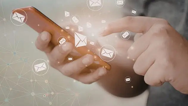 Avukattan kritik uyarı: Mesai dışı WhatsApp, mail ve telefon görüşmeleri fazla mesaiden sayılabilir