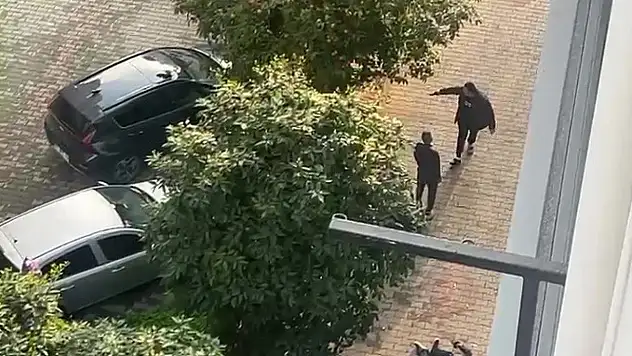Adana'da ayrıldığı eşini ayaklarından vuran şahıs, havaya da ateş açmış