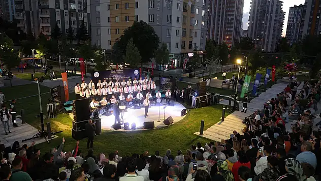 Babalar Günü'ne damga vuran gece! Sahneden yükselen ezgiler büyük beğeni topladı