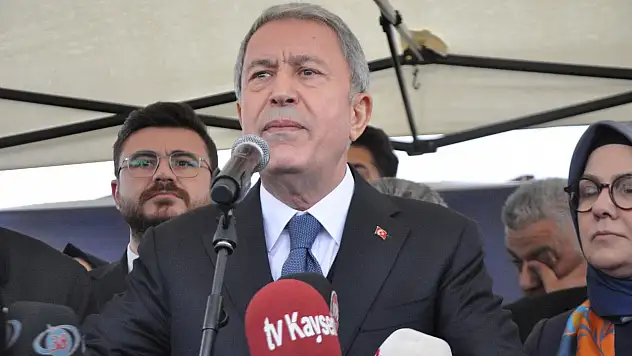Bakan Akar: Onlara 'evet' demek şehitlerimizin kanını yerde bırakmak demektir