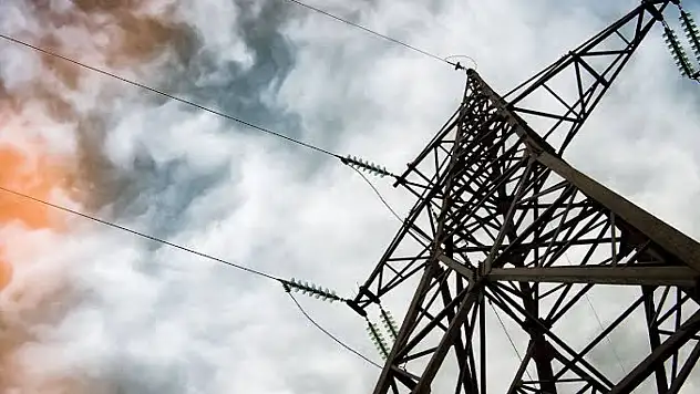 Bakan Bayraktar açıkladı: Türkiye'nin enerji gücü 126 bin megavatı aştı