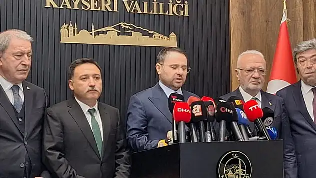 Bakan duyurdu: Okulların ilk gününde çetelere darbe!