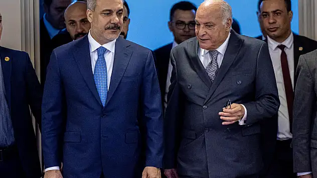 Bakan Fidan, Cezayirli mevkidaşı Attaf ile görüştü