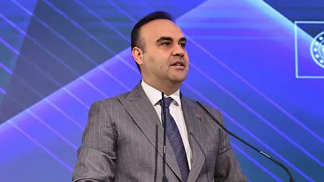 Bakan Kacır'dan milli hava füzeleri için dikkat çeken açıklama!