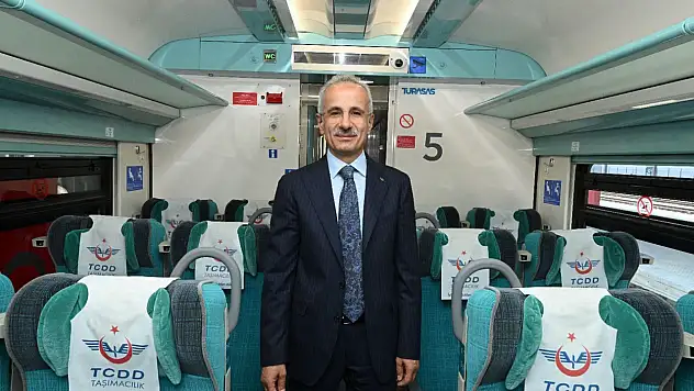 Bakan Uraloğlu'ndan elektrikli tren müjdesi!