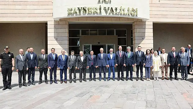 Bakan Uraloğlu Kayseri'ye geldi! Vali Çiçek'le görüşmede neler konuşuldu?