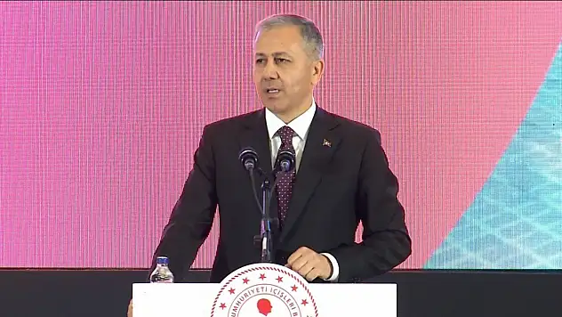 Bakan Yerlikaya'dan yaşanan trafik kazalarına ilişkin açıklama!