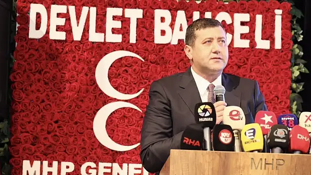 Baki Ersoy'dan mutlusu yok!