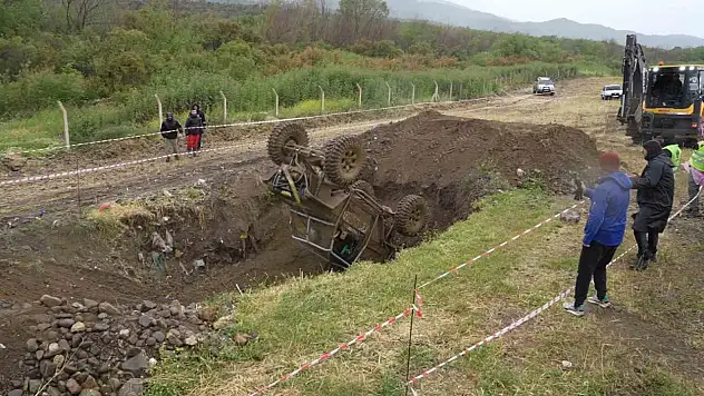 Motokros ve Off-road Şenliği'nde adrenalin zirve yaptı