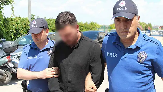 Adana'da bar çıkışı silahlı kavga: 2 yaralı