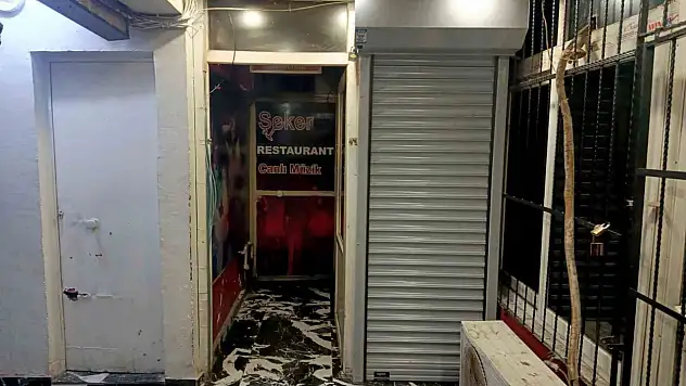 Adana'da bara silahlı baskın: Solist öldü